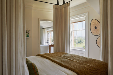 Lake Dorian Wall Light