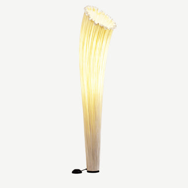 horn-floor-tall-lamp